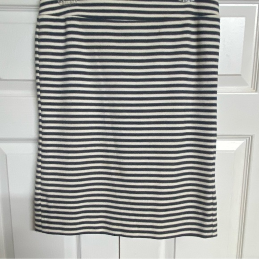 Ann Taylor Mini Skirt 4‎
